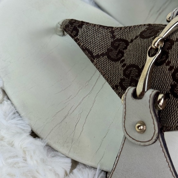 Gucci White and Brown Designer Sandals with Monogram Size 7 1/2 - Picture 13 of 13